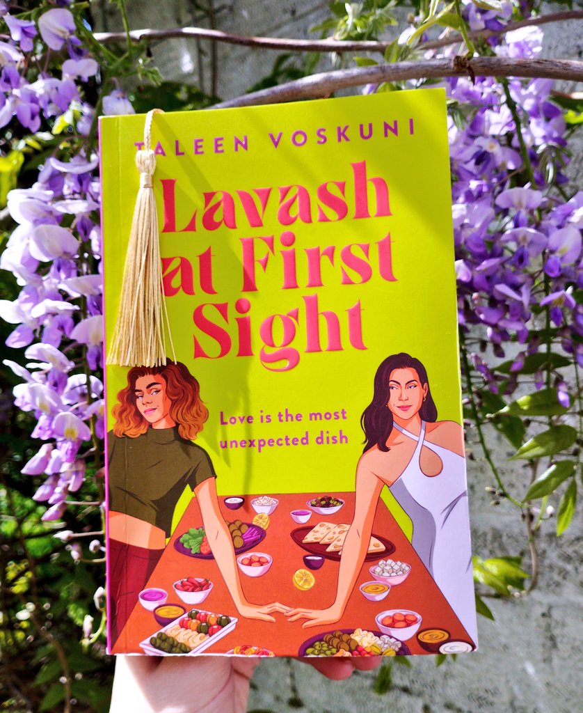 What are you reading for the bank holidays #BookTwitter I've gone with romance and this delicious book (seriously it's making me hungry!) Lavash at First Sight 💜 And finally sitting outside enjoying some sun! What you got for the weekend? #booktwt