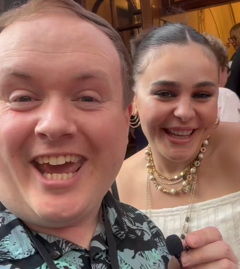 It was so lovely to see @millieoconnell again last night at House Of JoJo supporting her friends in the show! Watch my chat with her on the red carpet here: youtube.com/shorts/ABhAw09…