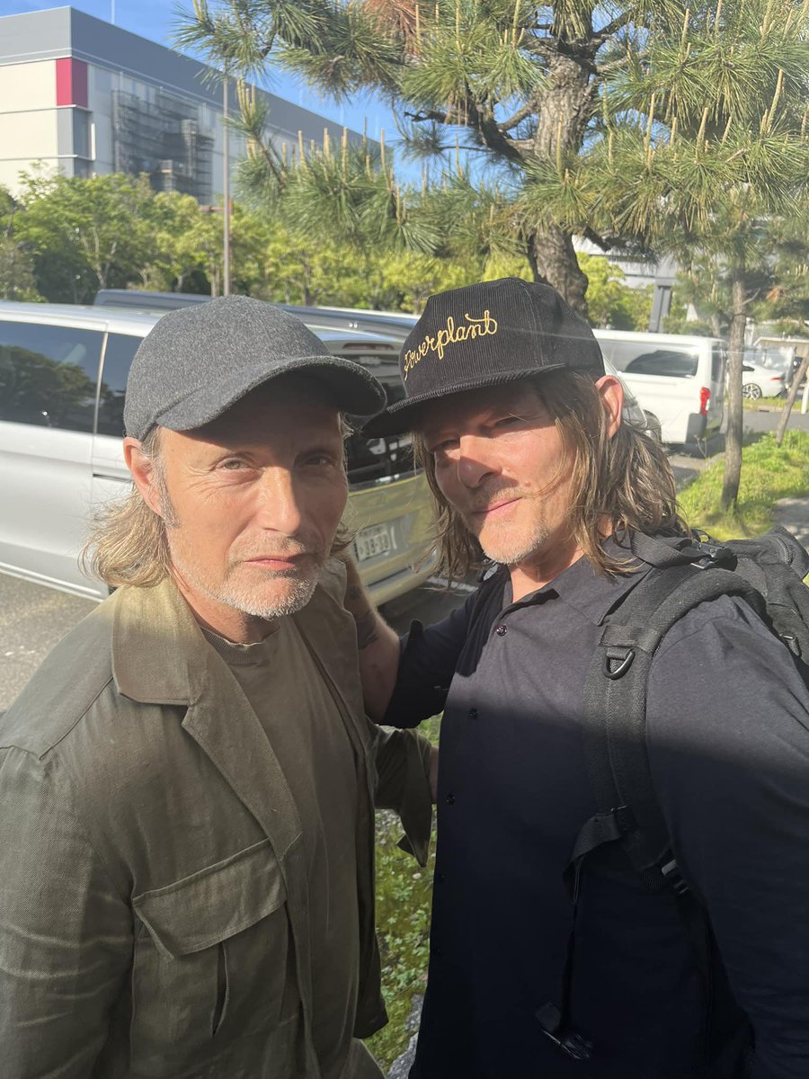 Norman Reedus and Mads Mikkelsen in Japan on May 5th.
©️ @/theofficialmads on Instagram