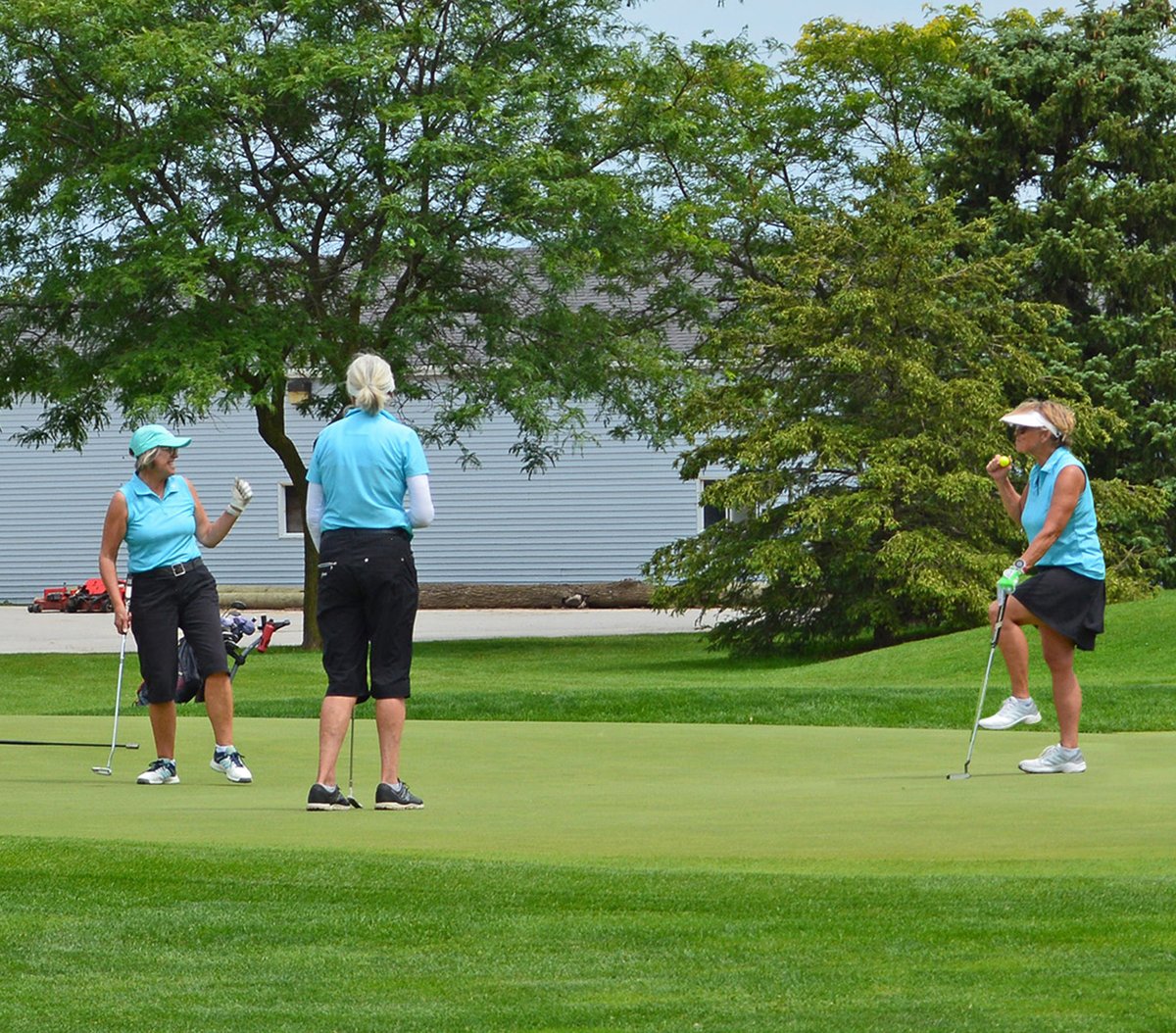 It's Ladies' Opening Day. 
Good luck to all those participating.

#openingday #stcgcc #clubevents #stcatharinesgolf