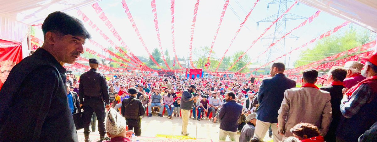 Party President Dr Farooq Abdullah presided over a workers convention in Chanapora, Srinagar today. The meeting was organised by his political advisor and CI Mushtaq Guroo. JKNC senior leader @Samkaul and BP Rafiq Ellahi were also present on the occasion.