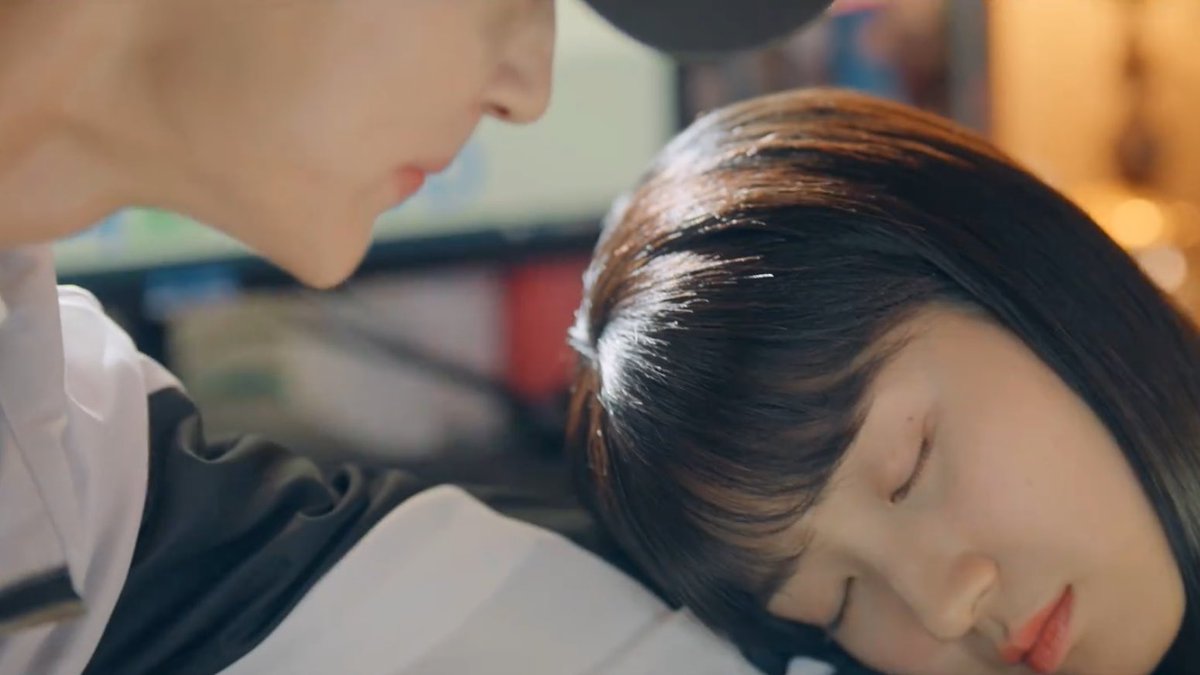 do u ever think abt how sunjae let sol sleep on the arm that’s on the same side as his injured shoulder for who knows how long and didn’t move bc he didn’t want her to wake up