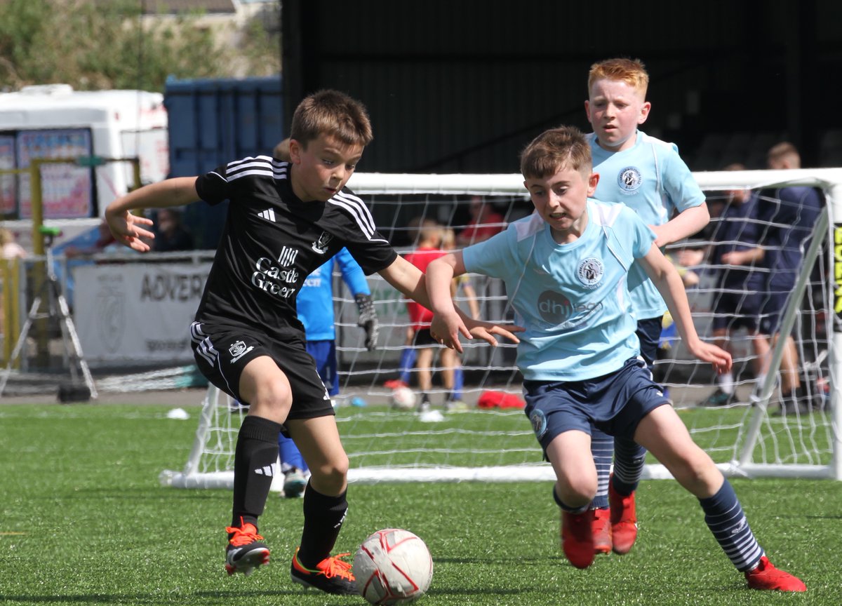 U8s to U11s in action at @MerthyrTownFC for the @FAWales 🏴󠁧󠁢󠁷󠁬󠁳󠁿National Festival. Fun filled day in the☀️ saw our sides face @tnsfc @CaernarfonTown and 4 South Wales sides including: ⚽️ @BarryTownUnited ⚽️ @BritonFerryFC ⚽️ @CambrianBgc ⚽️ @CardiffMetFC facebook.com/media/set/?van…