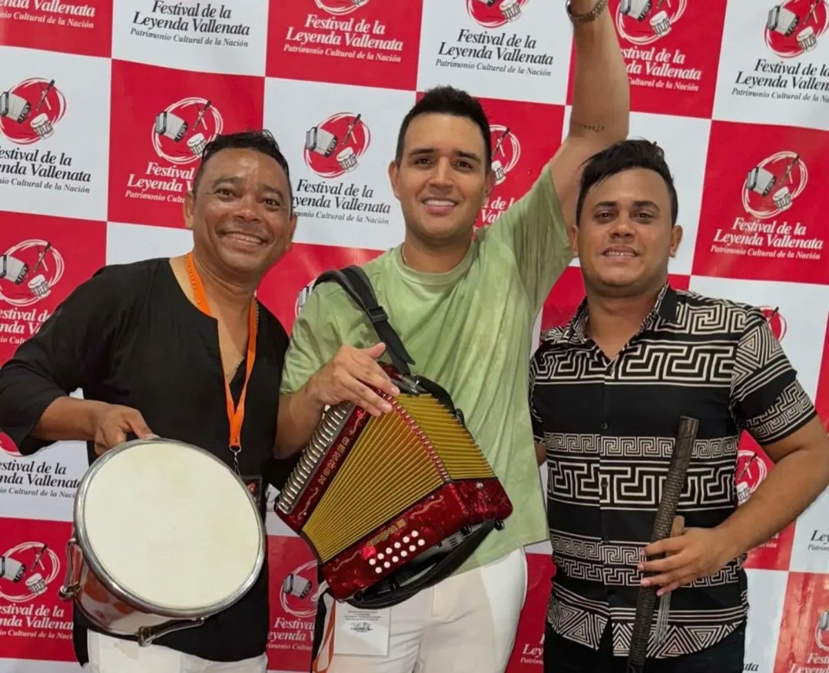 Jaime Luis Castañeda Campillo es el nuevo rey Vallenato de la version 57º del festival Anoche en el parque de la leyenda vallenata se conoció el veredicto del jurado calificador que le dio el primer lugar en acordeón profesional a este artista de 34 años oriundo de Valledupar.