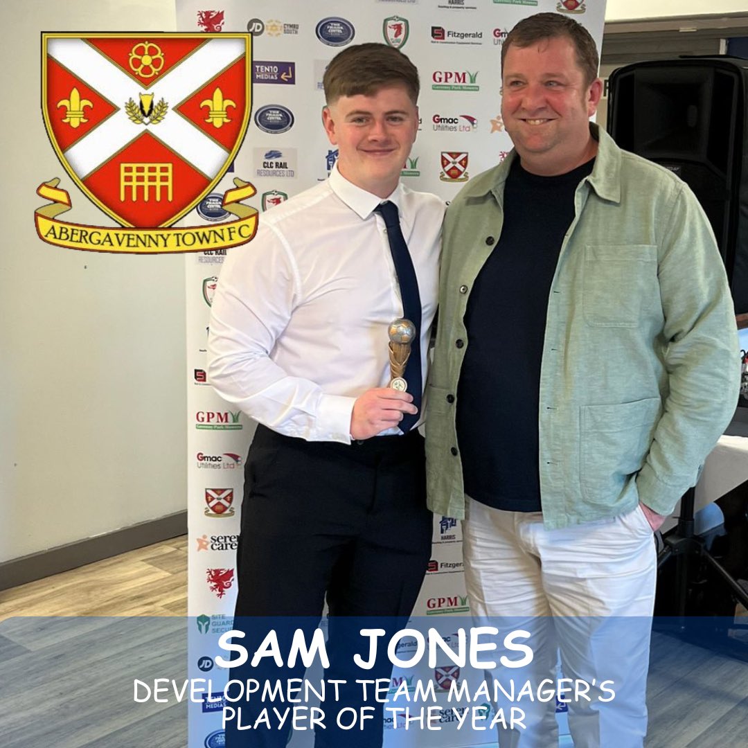🏆🔵PRESENTATION NIGHT🔵🏆

Congratulations to Sam Jones for being named Development Team Managers Player of the Year.

#yourtown #yourclub
#atfc #football #utt
#talkofthetown #awards
#presentationnight2024