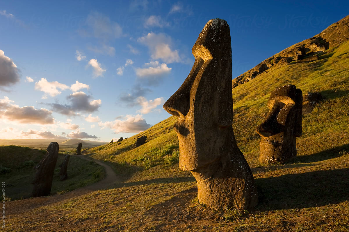 Enigmas de Rapa Nui: Descubre los Secretos de la Isla de Pascua. Clic para ver el Video. Gracias por seguirnos en YouTube. 👇🏼 youtube.com/shorts/DTTWfN2…