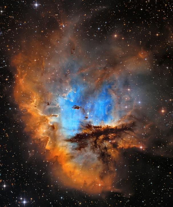 NGC281 Pacman Nebula in Cassiopea constellation by 📷 Andri Vorovkov .