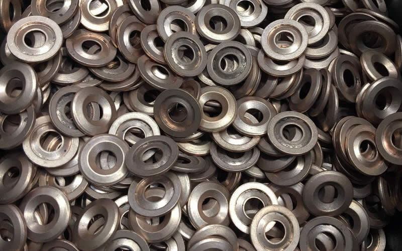 🔧 Nitrile washers do more than you think! Beyond gloves, they excel in resisting oils, fats, water, & more. 

Perfect from kitchens to planes 🍳✈️, and a hero in the automotive world 🚗. 

Discover the durable, versatile nitrile washers: stephensgaskets.co.uk/washers/nitril… 

#NitrileWashers