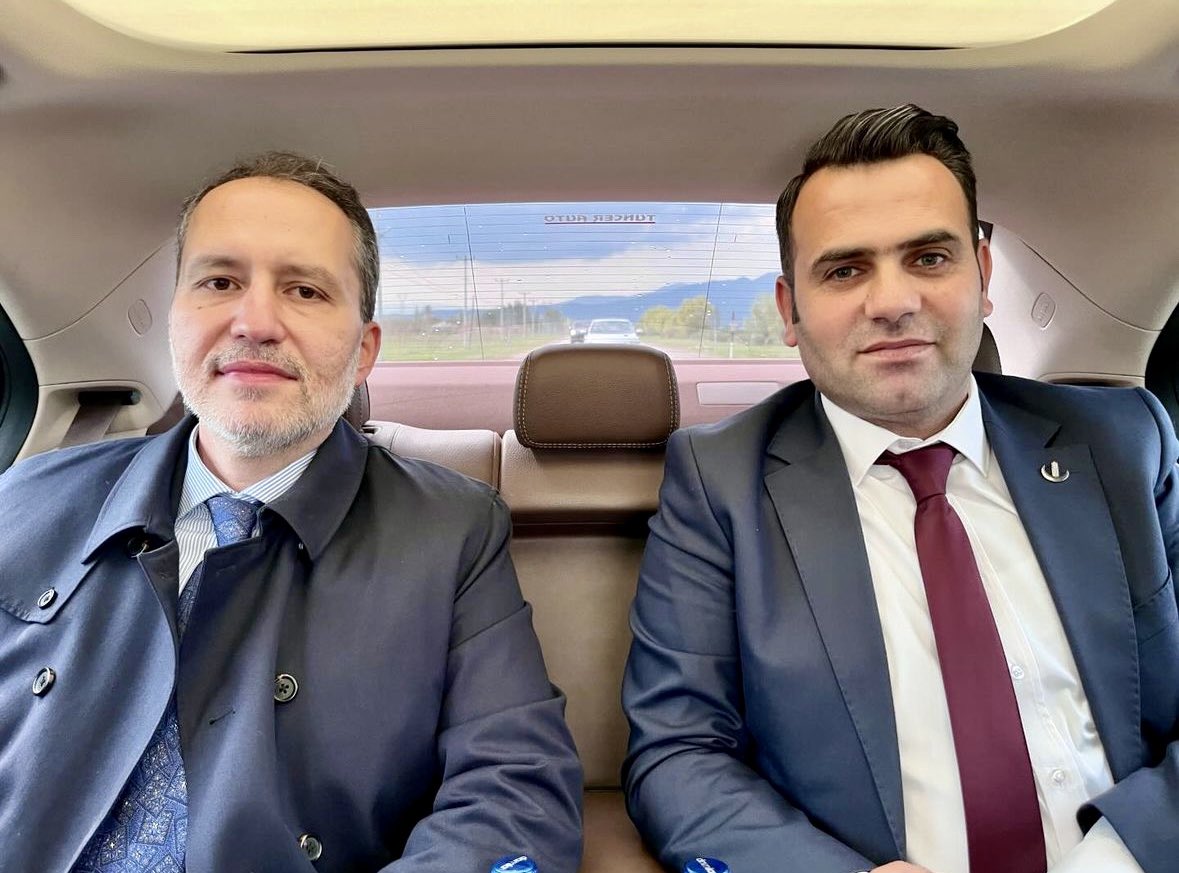 Hakkari Derecik Belediye Başkanımız Hasan Dinç’le birlikte istikamet Derecik.