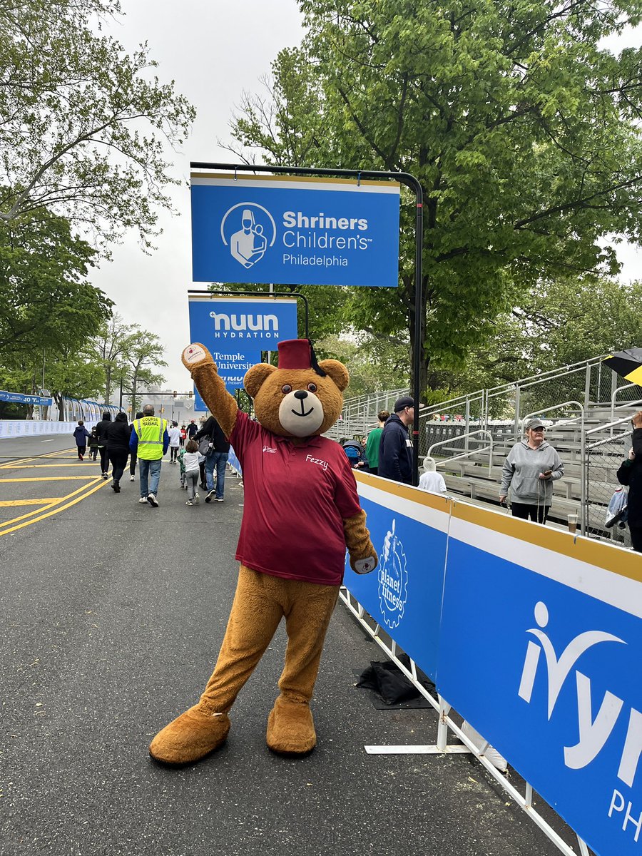 Woohoo! We are proud to be partners at the @IBXRun10 event. So much fun today despite the weather! #broadstreetrun #ibxrun