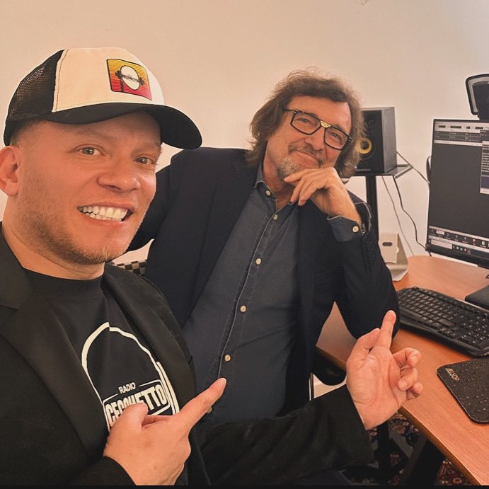 alexin_real's tweet image. Ecco. Ecco.
Lavoro con il MITO! 
@CloCecchetto 
🥳 

Buona domenica da #Alexin