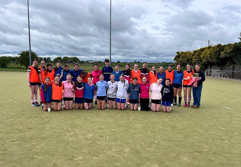 🩷🏑End of season for u16s

The ‘24 U16 hockey year has almost come to an end. What a journey it has been. Yesterday saw a huge turnout of girls for the final Sat of season despite it being a busy B/Hol w/end. This speaks volumes about this group of girls and their coaches. 👏👏