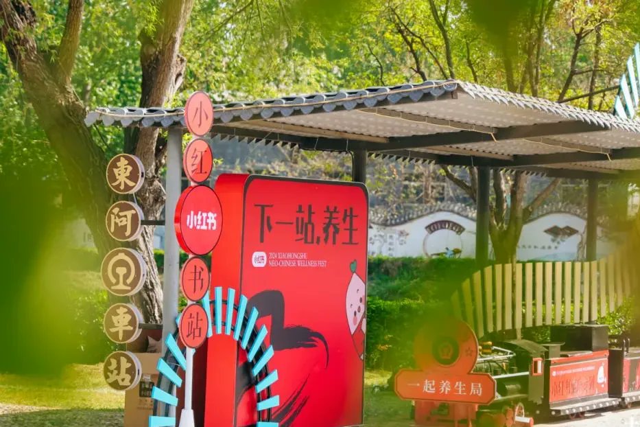 淄博颜神古镇、聊城东阿阿胶城等地的非遗市集，还可亲身体验非遗项目，感悟中华传统文化的博大精深。