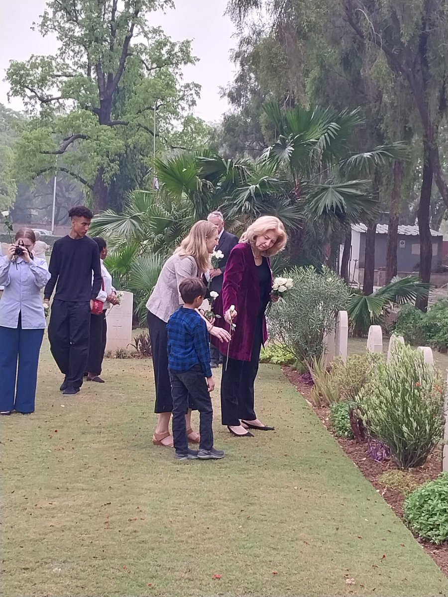 AmitBan57027323's tweet photo. Netherlands Memorial Day gathering at the Delhi War Cemetery on 4th of May 2024.
@CWGC
@AAPAComms @TejenderSinghA1 @BSheeba21 https://t.co/elUJsrTfCZ