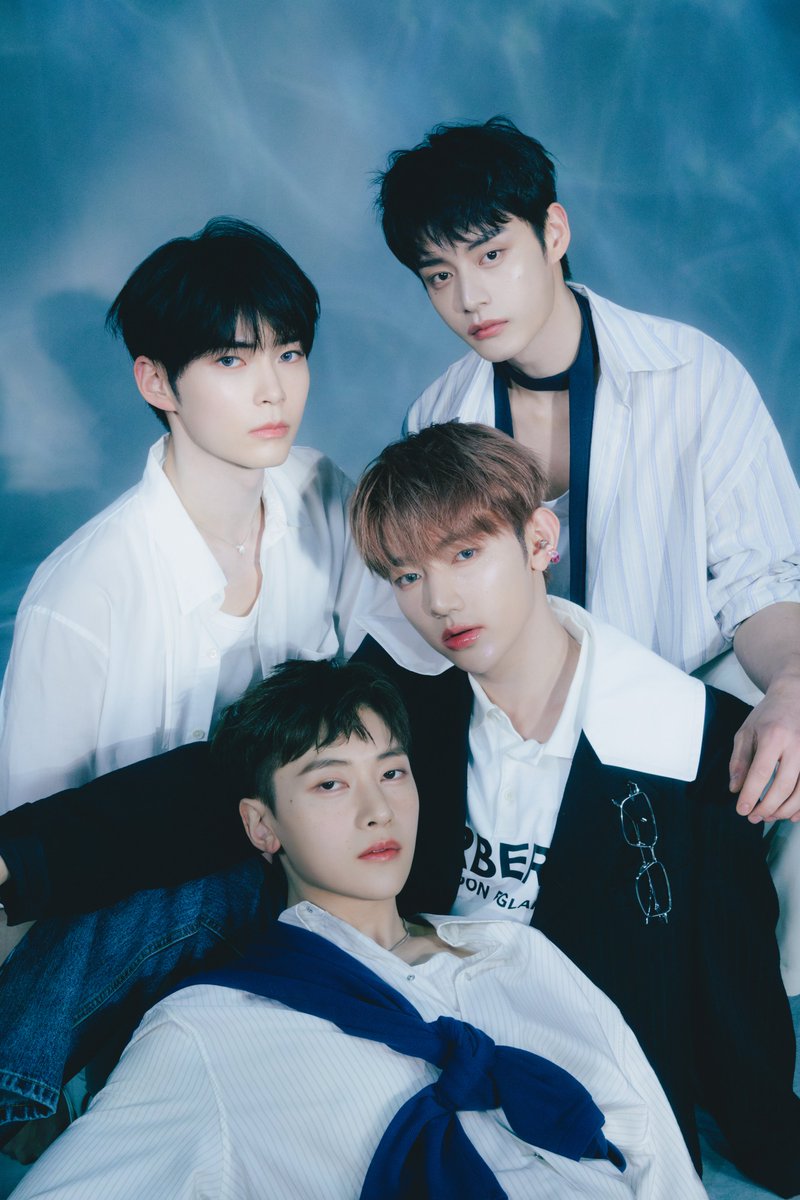 ZEROBASEONE The 3rd Mini Album [𝐘𝐨𝐮 𝐡𝐚𝐝 𝐦𝐞 𝐚𝐭 𝐇𝐄𝐋𝐋𝐎] Concept Photo SUNSHOWER ver. #SUNGHANBIN #KIMJIWOONG #ZHANGHAO #SEOKMATTHEW #성한빈 #김지웅 #장하오 #석매튜 2024.05.13 18:00 (KST) #ZEROBASEONE #ZB1 #제로베이스원 #You_had_me_at_HELLO #FeelthePOP…