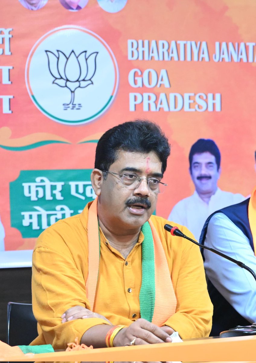 Addressed press conference along with CM @DrPramodPSawant and North Goa Parliamentary Candidate @shripadynaik. Campaign ended today with immense support from the people of Goa. @BJP4Goa Karyakartas covered both constituencies, reaching out to all voters at every booth in Goa. We…