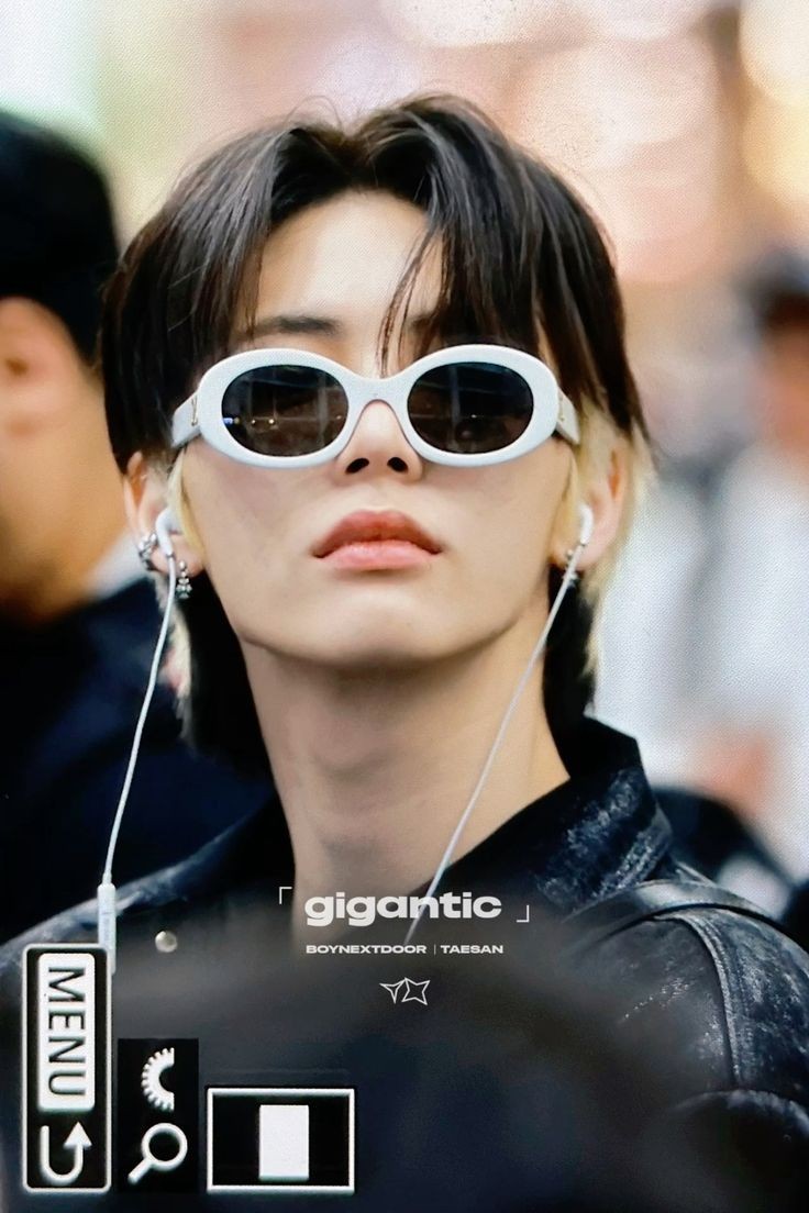 gongfourzzz's tweet photo. it's so HIM help 😭 https://t.co/a27Sn7fhQt