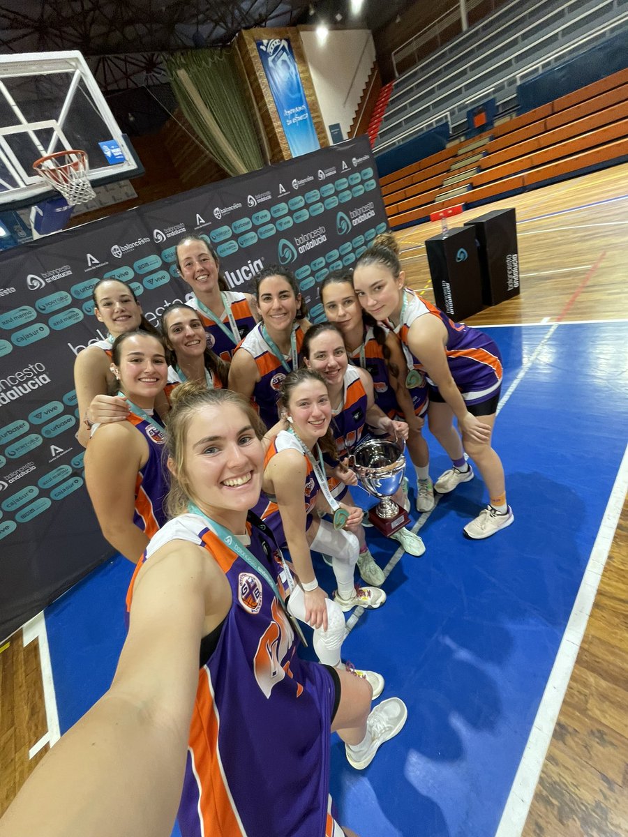 Granada + Baloncesto tweet media