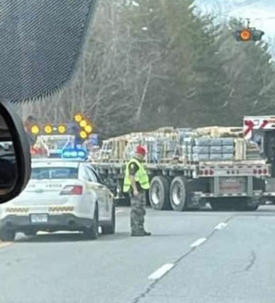 L’autoroute 55 nord Stanstead à été fermée pendant des heures à cause d’un grave accident, mais personne en a parlé, on n’a pas eu de détails. Les médias sont où pour nous informer? <a href="/iciestrie/">ICI Estrie</a> <a href="/TVASherbrooke/">TVA Sherbrooke</a> <a href="/NoovoInfo/">Noovo Info</a>  etc. Il me semble qu’on est moins bien informé qu’avant!