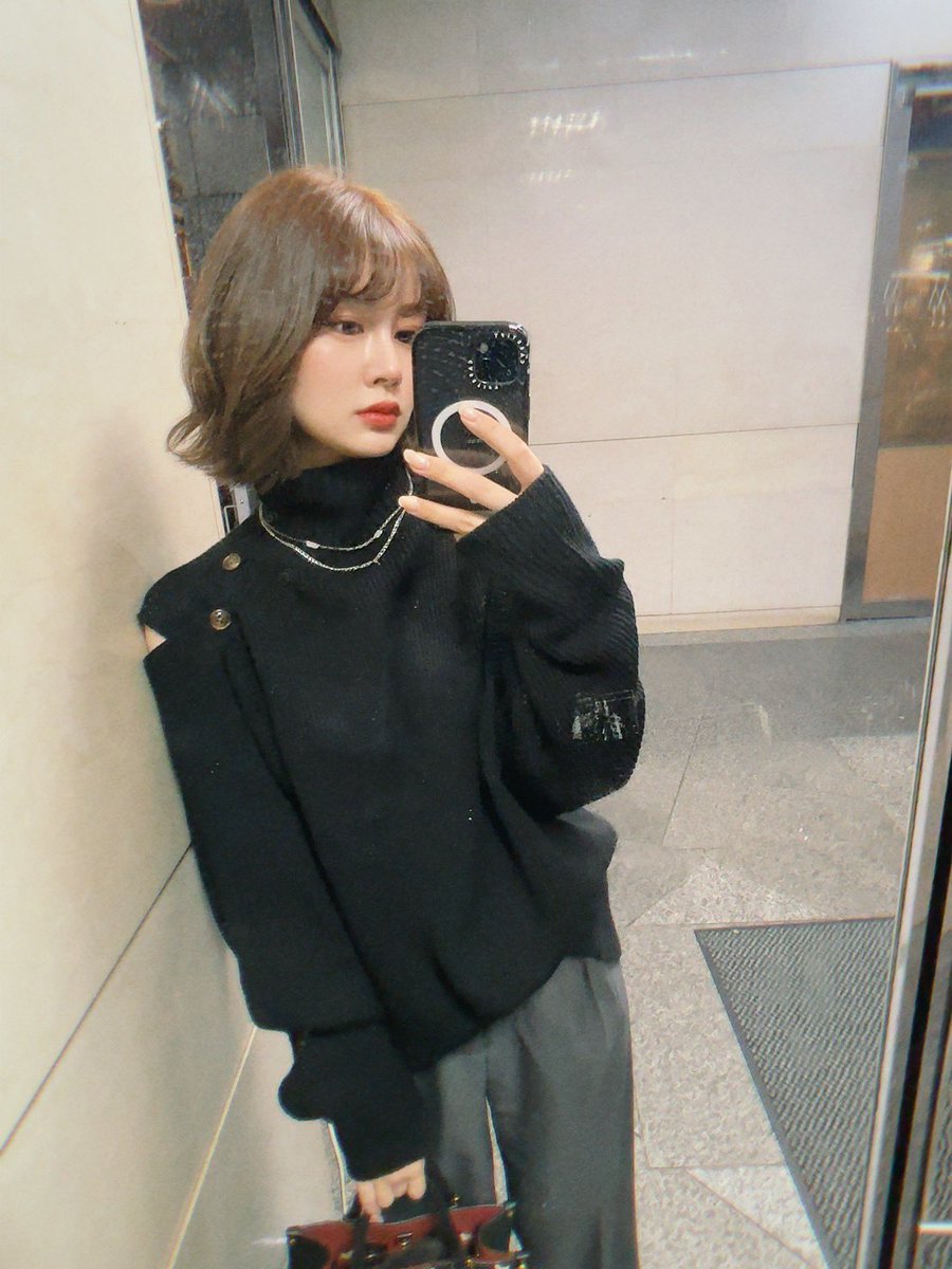 GWみんななにしてる？
ワタチは美容室行ってきてとこだよ🫶🏻 https://t.co/1OucFyOihx