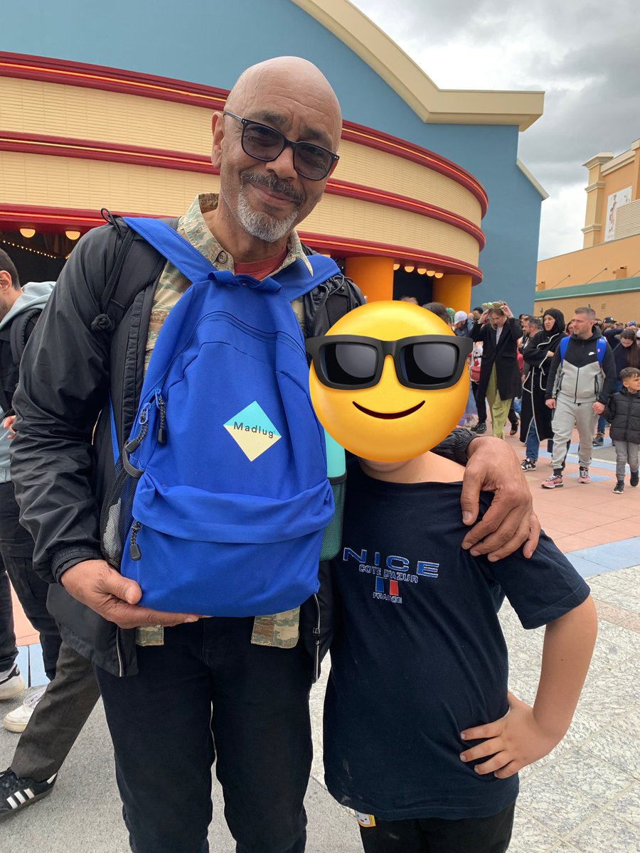 Proudly wearing my #madlug bag at Disneyland Paris with the boy 😁