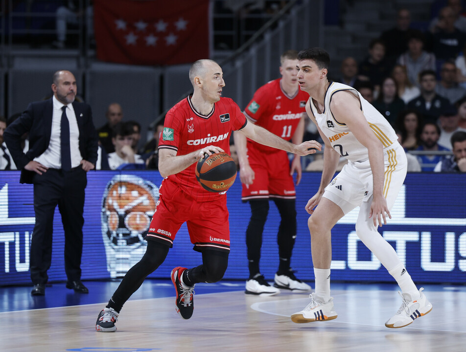 📝#CRÓNICA || El @Coviran Granada da la cara, pero cae ante el @RMBaloncesto.

📸 acb photo / P. Castillo

ℹ️ bit.ly/4a5SGtM

#ContigoFundación