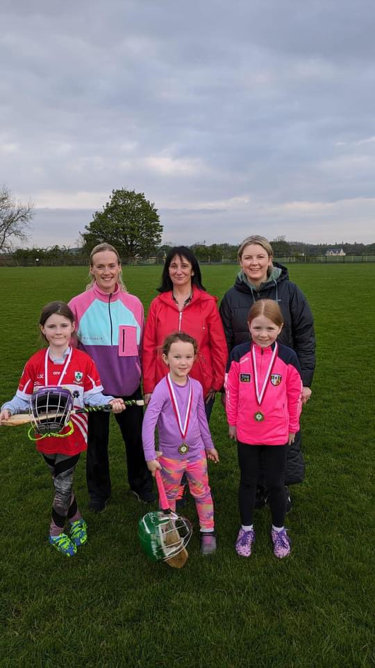 Our U8 girls at the blitz in Ballycastle yesterday & the top trainers of the week ☘️