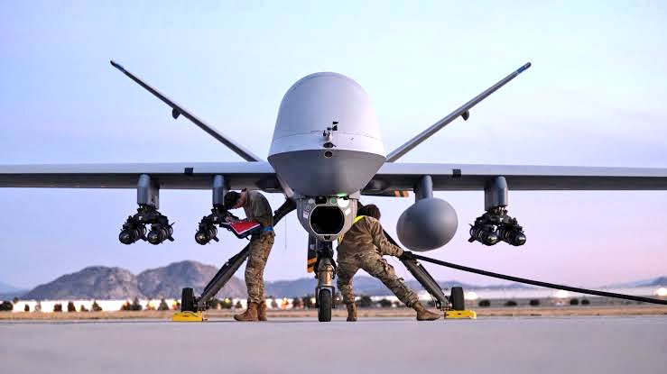 BIG ⚡ IAF & Indian Army to deploy its State of Art MQ-9B UCAV at Gorakhpur Air base & Sarsawa Airbase in UP to Keep regular eyes on LAC from East Ladakh to Arunachal Pradesh across 3,000 Km Border. From Sarsawa it will be used to keep eye on LOC. 🇮🇳 is buying 31 MQ-9B from 🇺🇸…