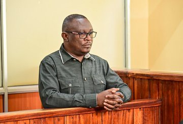 Here is the self-made lawyer and fraudster who is at the center of all kinds of allegations. Counsel Balondemu David, Kampala’s infamous lawyer who is under scrutiny for his involvement in multiple fraudulent schemes targeting foreign investors. #ExposeTheCorrupt