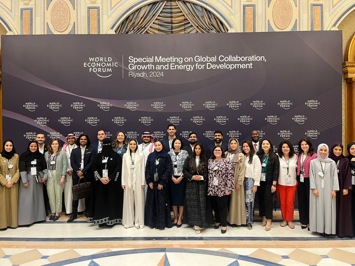 Incredibly proud to be part of @GlobalShapers delegation to @wef #specialmeeting24 on #global #collaboration , #growth and #energy for #development in #Riyadh Saudi Arabia 🇸🇦 

Always bringing the #ASEAN and #Thai 🇹🇭 #youth voice to the discussions.