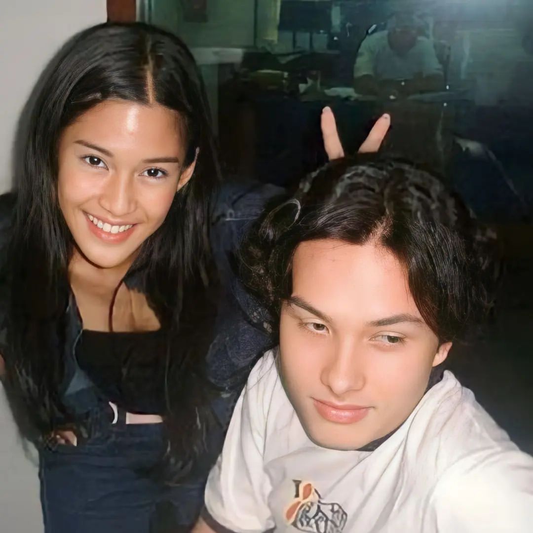 HabisNontonFilm's tweet image. Dian Sastrowardoyo &amp;amp; Nicholas Saputra sekitar 22 tahun yang lalu.

📷haluccy (IG)