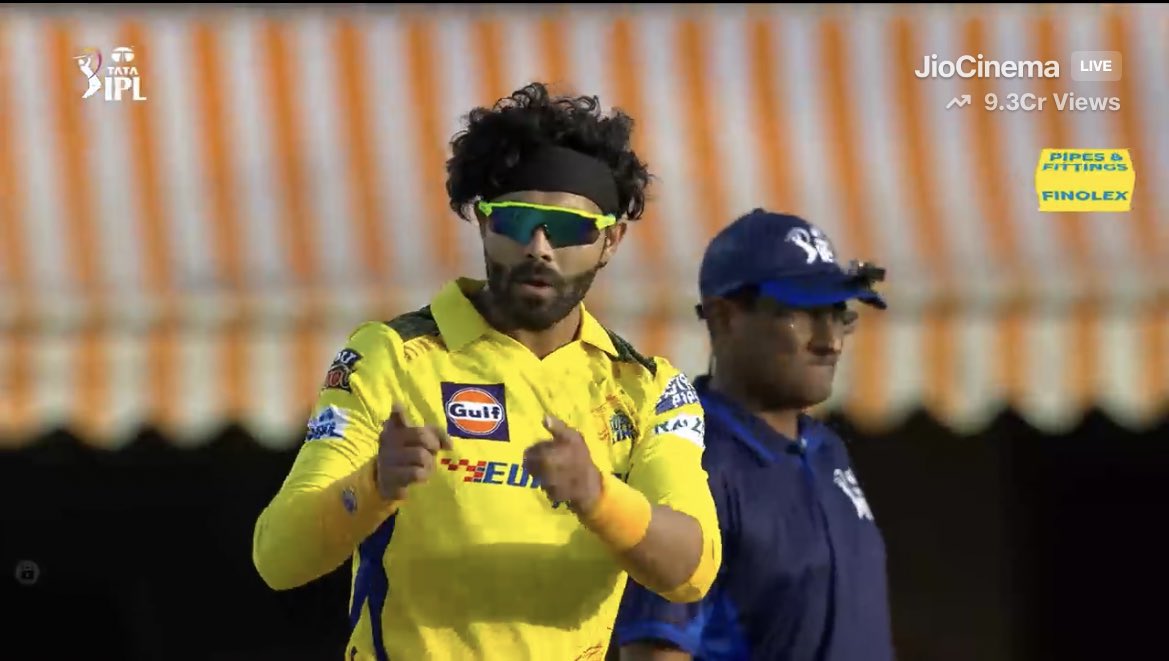 I loved the way how Jadeja is dedicating every wicket to MS. My man deserves it all🥹