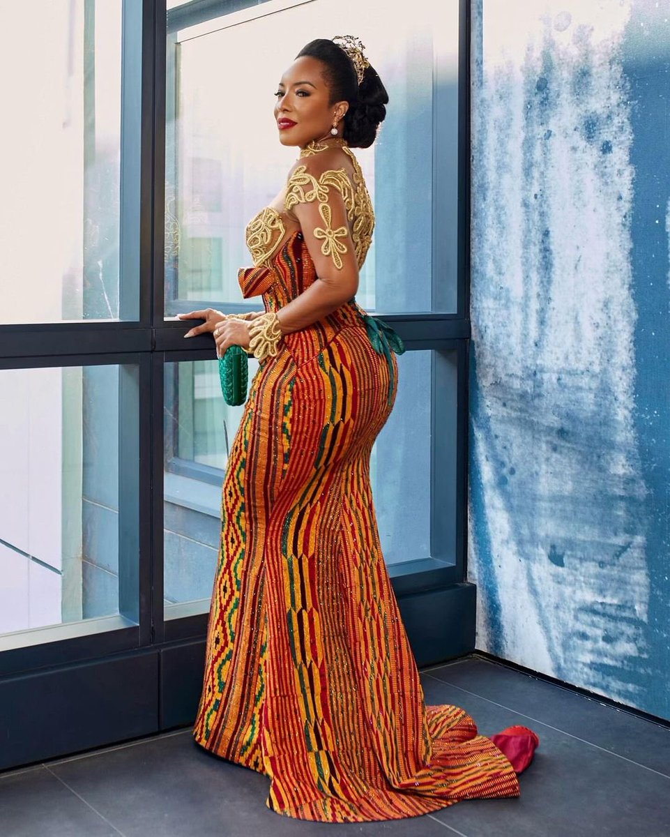 .@Joselyn_Dumas represented Ghana 🇬🇭 in a Baroque infused kente gown for the premiere of the series 'Bridgerton' season 3 at Johannesburg, South Africa

#TV3GH