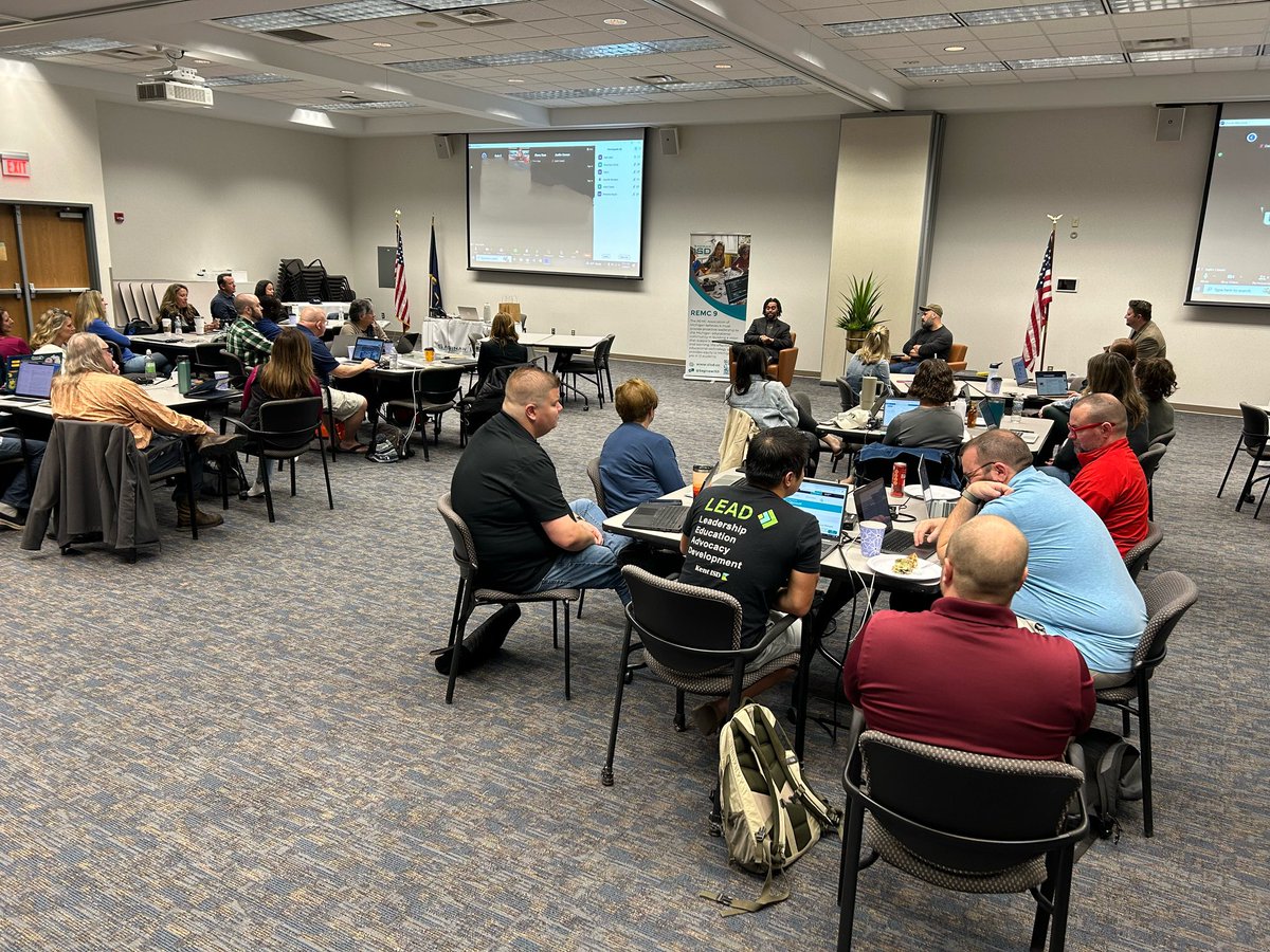 Mark Lyons hosted a fantastic statewide spring Regional Instructional Technology Specialists (RITS) meeting at #SaginawISD. It was excellent to have special guests Phil Eich and Kevin Hayes speak about positive storytelling and place setting during a breakout session. #OurStory