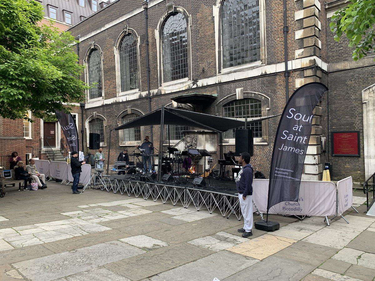 IT’S HAPPENING NOW!!! If you’re in #London now, come along to #StJamesPiccadilly @StJPiccadilly for #SoulAtSaintJames to hear the amazing @surfingsofas perform with @soulsanctuarygc and a chat with Jess Turtle @turtleandturtle about the work of @our_MoH #MuseumOfHomelessness