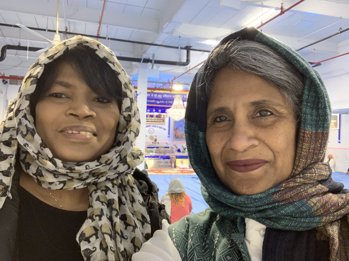 Such a holy atmosphere at the Shri #Ravidas Guru Sabha in Woodside, Queens. Celebration of #AmbedkarJayanti. Here with my sister @rojasingh3 of @dalitsolidforum. #WeAreOne
❤️🪔