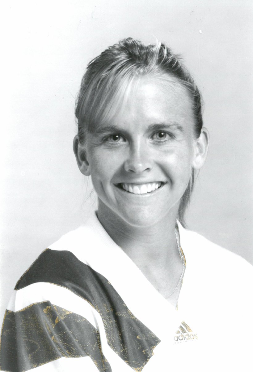 🏆 1991 World Cup champion 🏅 Coach of the 2002 U-19 FIFA World Cup-winning #USWNT Happy birthday to Tracey Bates Leone 🎉