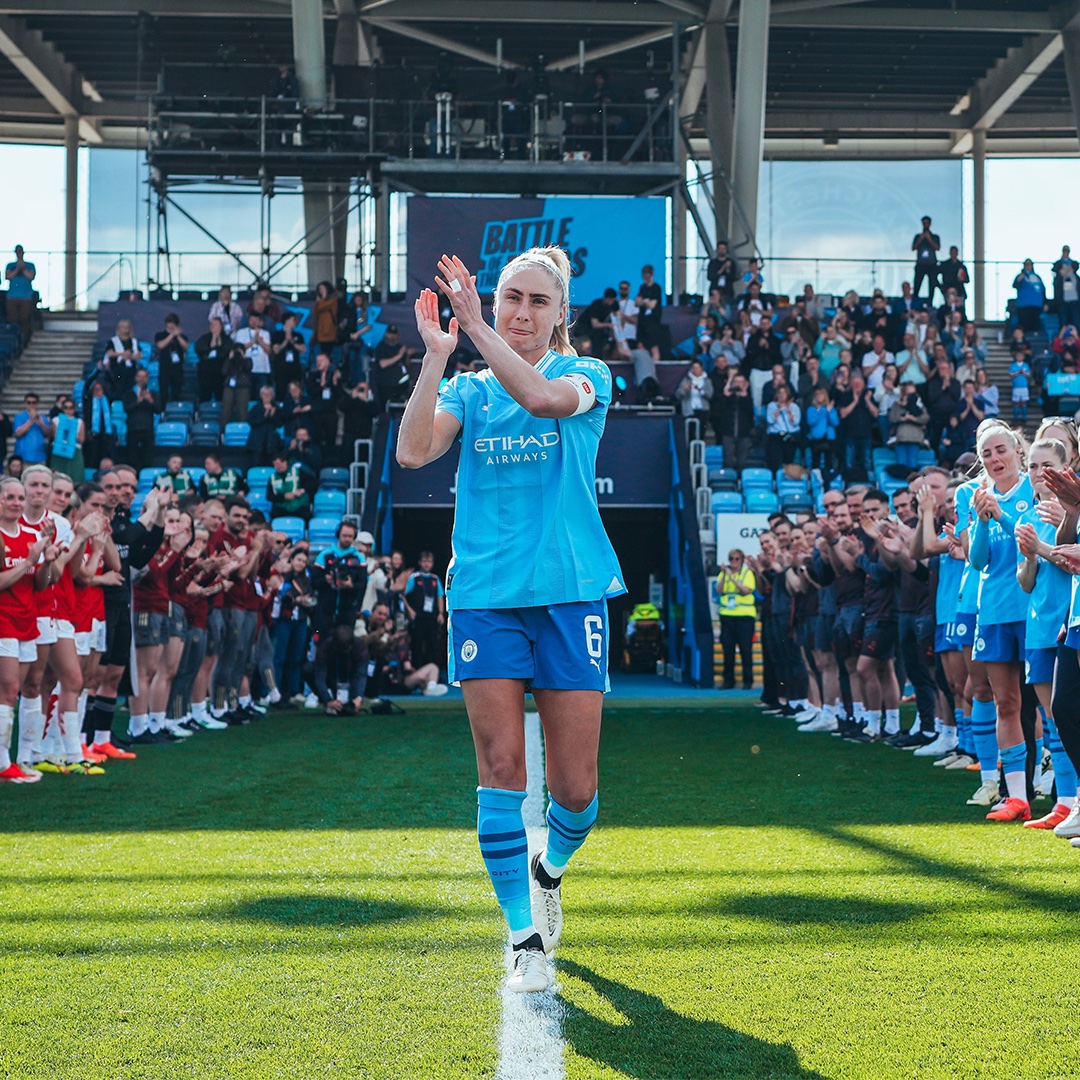 Thank you for everything, captain 🩵 👏 @stephhoughton2