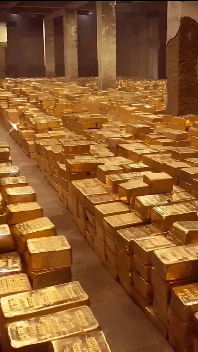 France 🇫🇷 has the fourth largest gold reserves of 2,436 tons, without a single gold mine in France. Mali 🇲🇱 Which was occupied by France does not have any gold reserves in its banks, although it has 860 gold mines & produces 50 tons per year! How did France get all that gold?