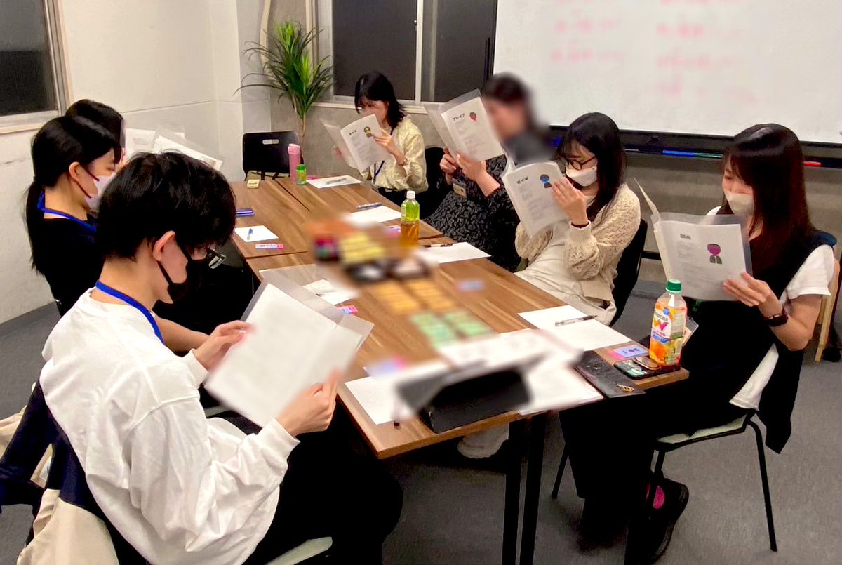 お知り合いと
マダミス回してきました〜🌟
マーダーミステリー自体はまだ初心者🔰だけど推理慣れ感はあると思っている...

いやぁ、、、、
ニコニコして終われたけど
ちと考察惜しかった〜

部長役楽しかった☺️

#偽りのコテージ
#マダミス