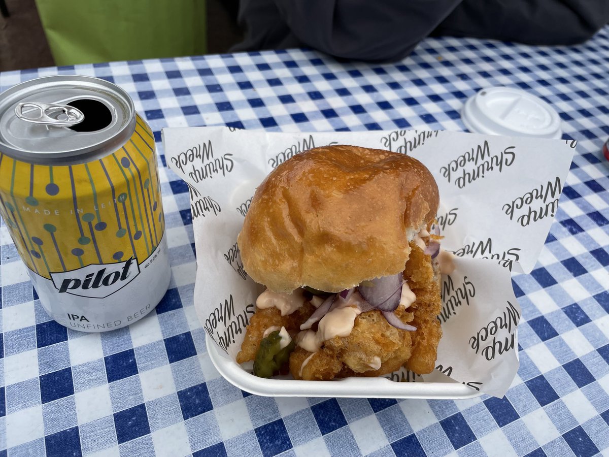 Wow - most excellent shrimp bun at Shrimp Wreck in #portobello