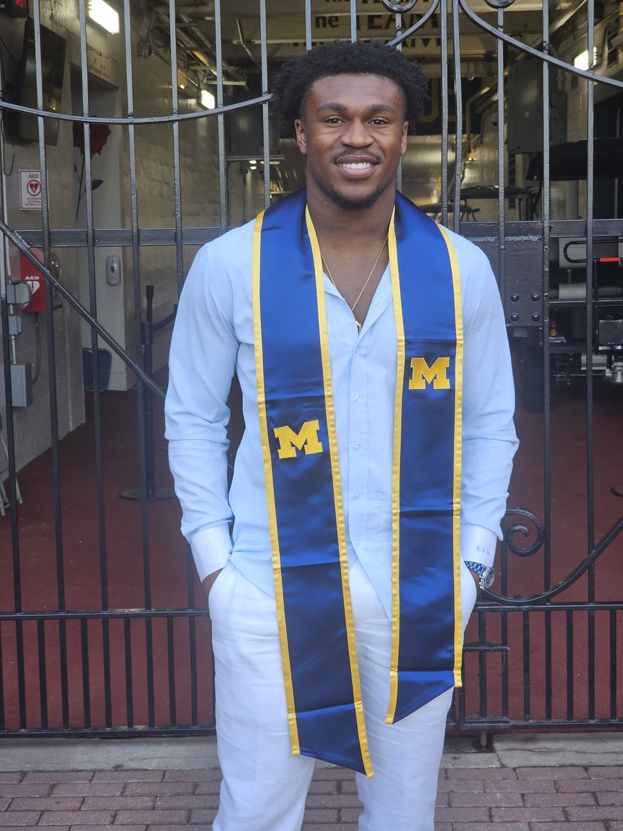 Congratulations @kalelmullings.  We are so proud of you. You are a University of Michigan alumnus. #GoBlue #MichiganMan #UmichFootball #MichiganRoss #ForeverGoBlue