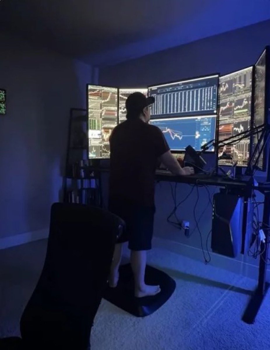 POV: Cosmonauts managing a $100 ATOM compounding strategy