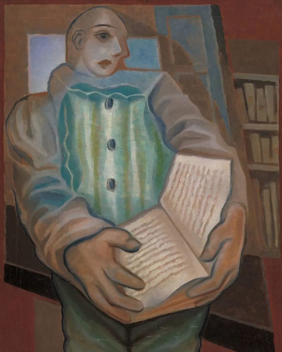 Today we're looking at Juan Gris’s painting ‘Pierrot with Book’. 🎨 Although the painting is rooted in figurative art, it is strongly influenced by Cubism. 🤡 On show in our free Tate Modern display, Modern Times. Find out more about the painting ➡️ bit.ly/3UKgBut