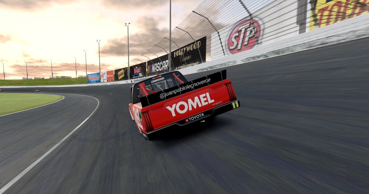 Otra semana de oval conociendo Kansas 😁

<a href="/iRacing/">iRacing</a> <a href="/YOMELargentina/">YOMEL</a>