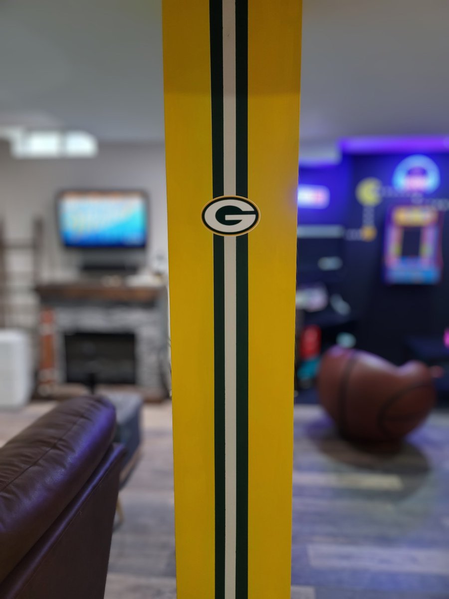 When my wife goes away for the weekend and leaves me unsupervised 😅😅 with a few paint Cans 🖌

#Packers 
#Greenbaypackers
#Mancave
