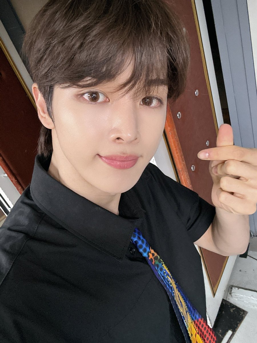 jsc_pics's tweet photo. 240505 sungchan weverse update https://t.co/JbI3ifeHkp