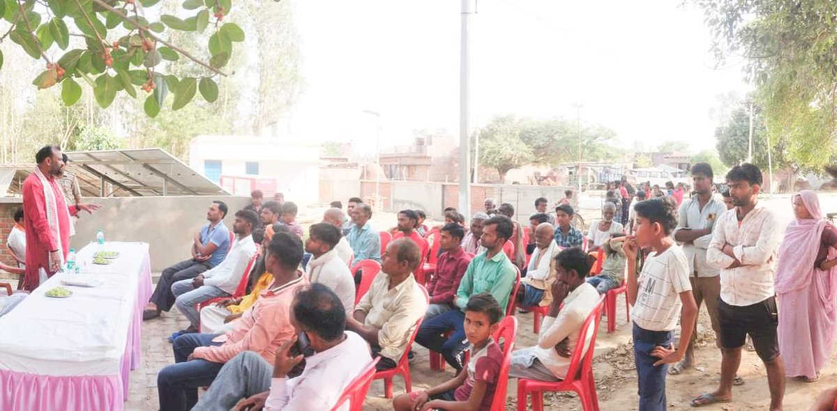 जनप्रिय भाजपा प्रत्याशी माननीय श्री अरुण सागर जी के समर्थन में विकासखंड जलालाबाद के ग्राम सुजावलपुर में नुक्कड़ सभा कर  वोट की अपील की ।