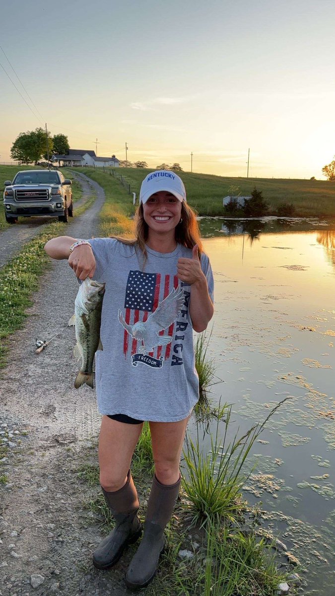 Got a day to rest from softball. Went bank fishing and caught the biggest bass of the day!!😆😆