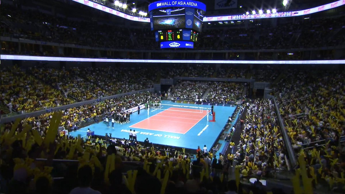 FULL HOUSE FOR PHILIPPINE VOLLEYBALL 🇵🇭🏐🔥

PVL: 17,834*
UAAP: 19,505**

[CAPACITY]
*Smart Araneta Coliseum: 16,035 to 20,000
**SM Mall of Asia Arena: 15,000 to 20,000
